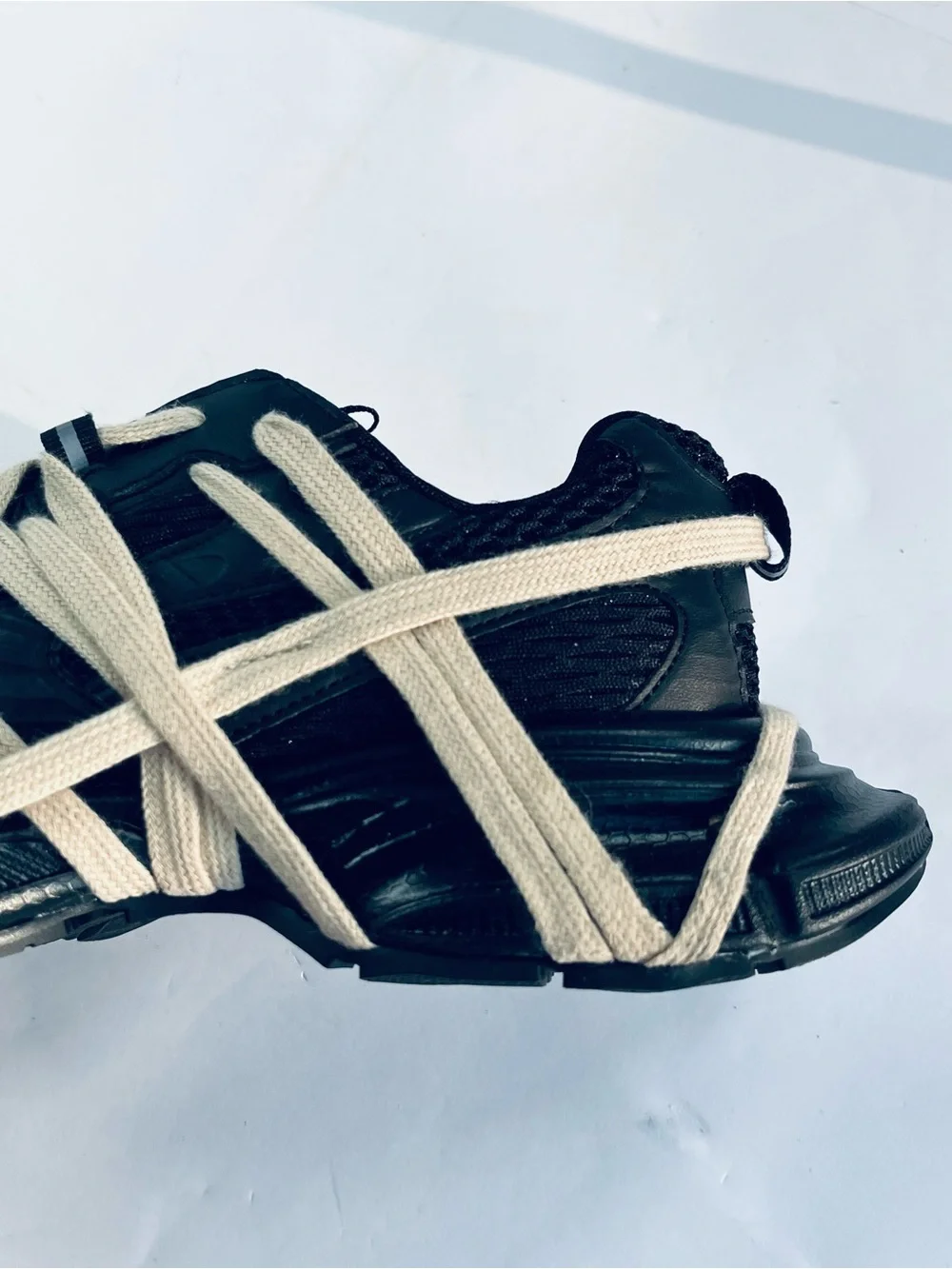 Azalea Wang Women’s Size 9 Selie - Black With Cream Webbing Straps Sneakers NEW